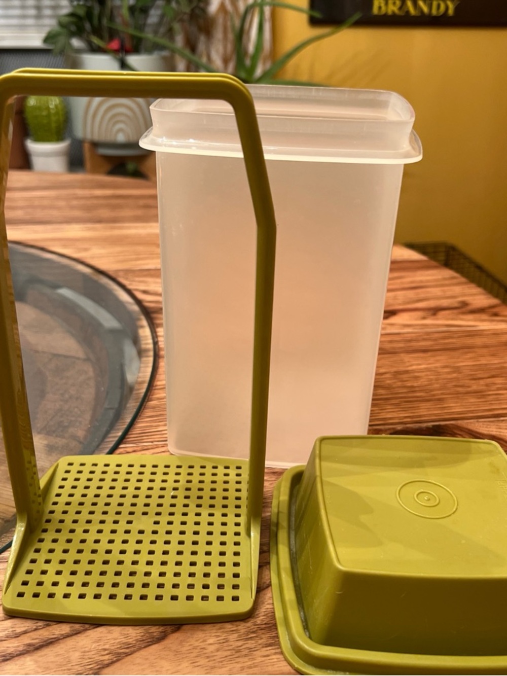 VTG Green Tupperware Pickle Keeper Container & Drainer #1330-7  3-Piece Set